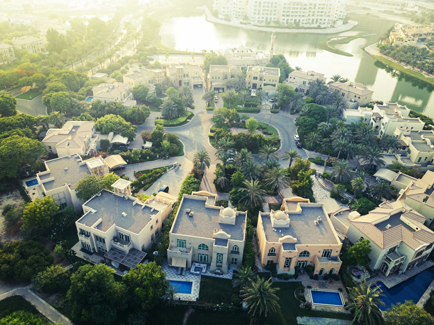 Why Modern Luxury Homes Are in High Demand Today